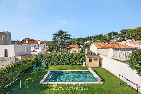 Maison d’architecte contemporaine avec piscine et patio