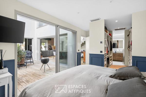 Maison d’architecte contemporaine avec piscine et patio