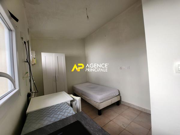 Ensemble immobilier composé de 3 appartements et 2 maisons en centre ville d'ARGENTEUIL €425 000 ** - Référence 4445