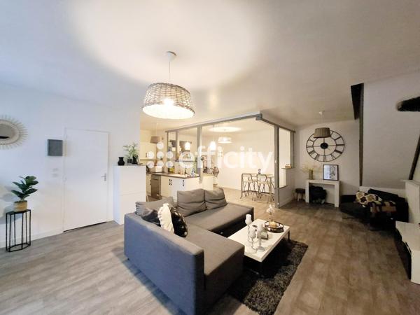 Maison 10 pièces - 241 m² Exclusivité efficity