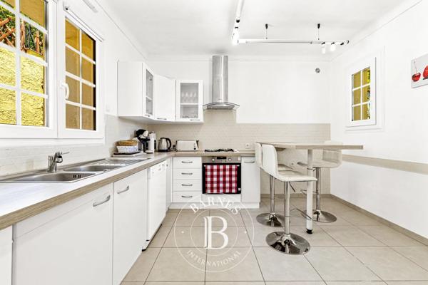 Gattières, Villa 6 Chambres -  235 m² à vendre