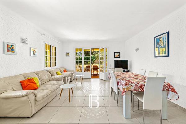 Gattières, Villa 6 Chambres -  235 m² à vendre