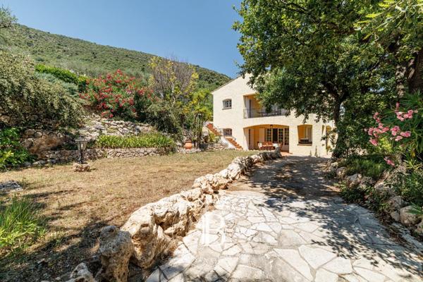 Gattières, Villa 6 Chambres -  235 m² à vendre