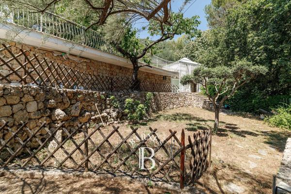 Gattières, Villa 6 Chambres -  235 m² à vendre