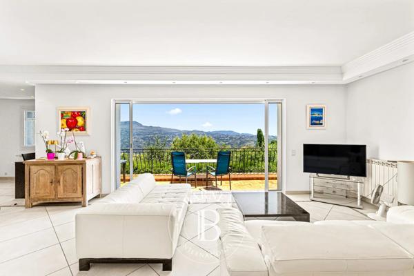 Gattières, Villa 6 Chambres -  235 m² à vendre