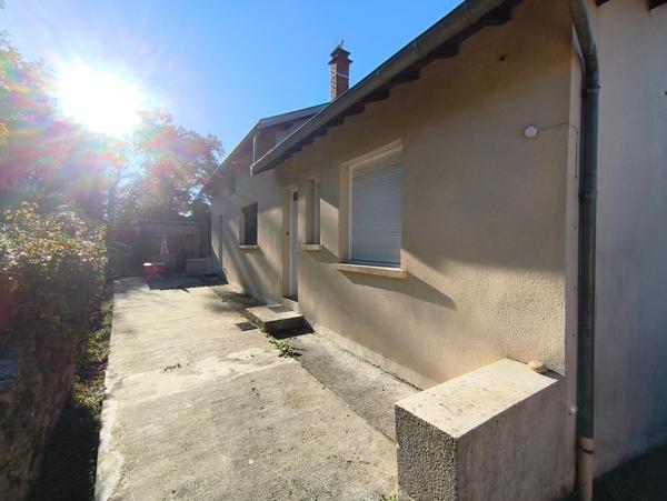 Maison rénovée avec grange et terrain de plus d’un hectare