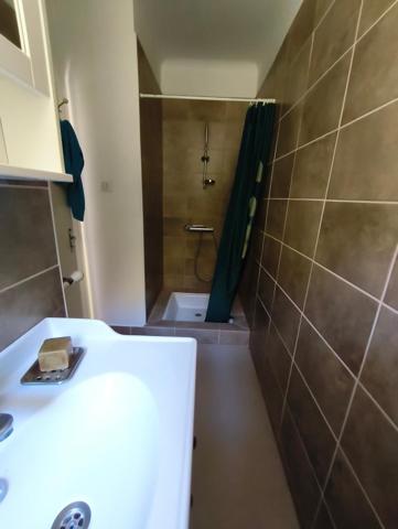 Maison rénovée avec grange et terrain de plus d’un hectare