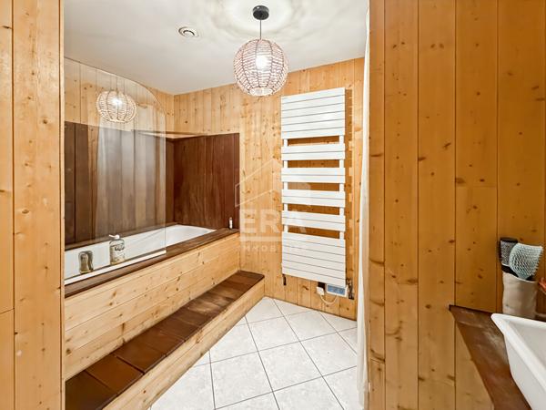 LES PENNES MIRABEAU - Maison T7 de 203m2 sur terrain 1033m2 en situation dominante