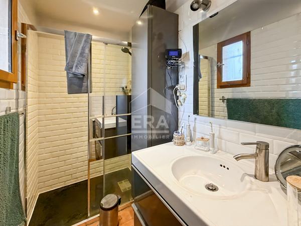 LES PENNES MIRABEAU - Maison T7 de 203m2 sur terrain 1033m2 en situation dominante