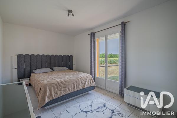 Maison à vendre 5 pièces 131 m² Saint-Étienne-de-Saint-Geoirs
