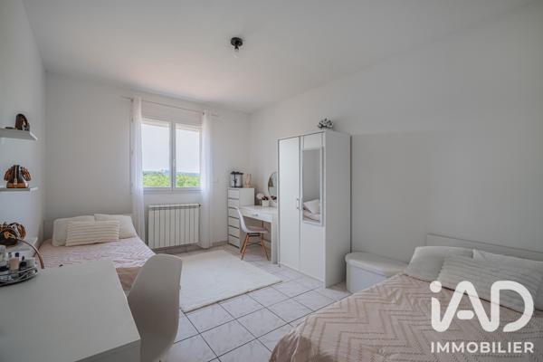 Maison à vendre 5 pièces 131 m² Saint-Étienne-de-Saint-Geoirs