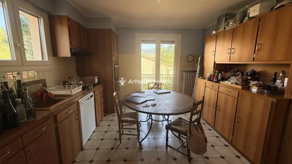 Vente                                                      Maison
                        
                     7 pièces                      201 m2                     à Millau