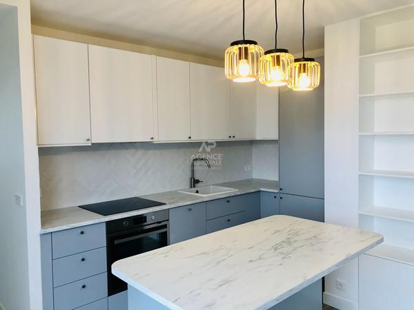 "Versailles Les Près" "Esprit Atelier" Très bel appartement refait à neuf de 3 pièces de 62 m² avec terrasse ! Loyer 1 842 €/mois charges comprises **  - Référence  17913