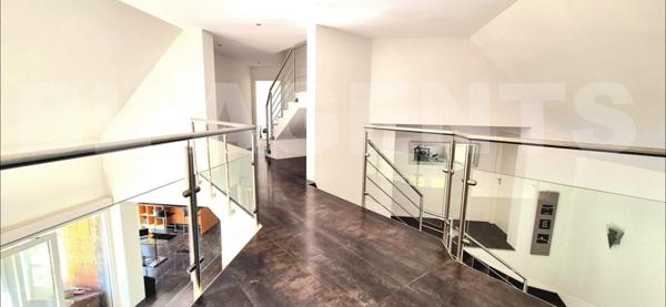 maison/villa 8 pièce(s) 222 m2