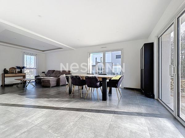 Maison contemporaine Beaufort En Anjou