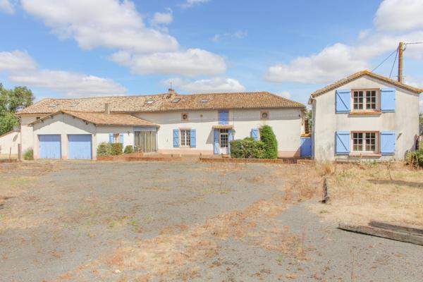 Maison à vendre à Faye-l'Abbesse (79350) - Deux-Sèvres