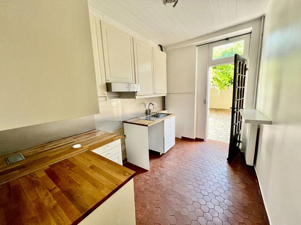 Maison Pontoise 7 pièce(s) €399 990 ** - Référence 11030
