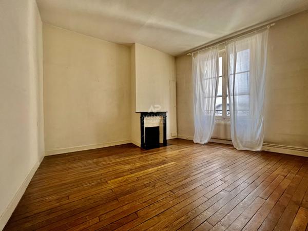 Maison Pontoise 7 pièce(s) €399 990 ** - Référence 11030