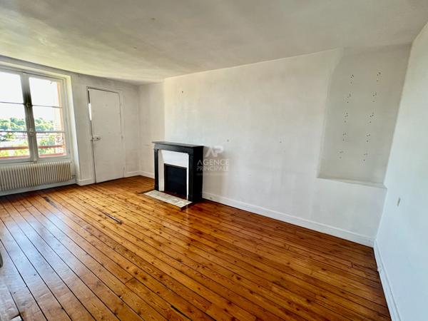 Maison Pontoise 7 pièce(s) €399 990 ** - Référence 11030