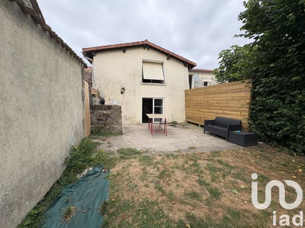 House for sale 4 rooms 109 m² Azay-sur-Thouet