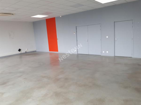 Local commercial Bauge En Anjou 250 m2