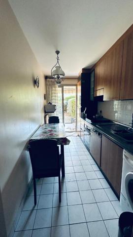 T3 meublé en rez-de-jardin Saint Laurent Du Var ? 68 m² ? Grand jardin