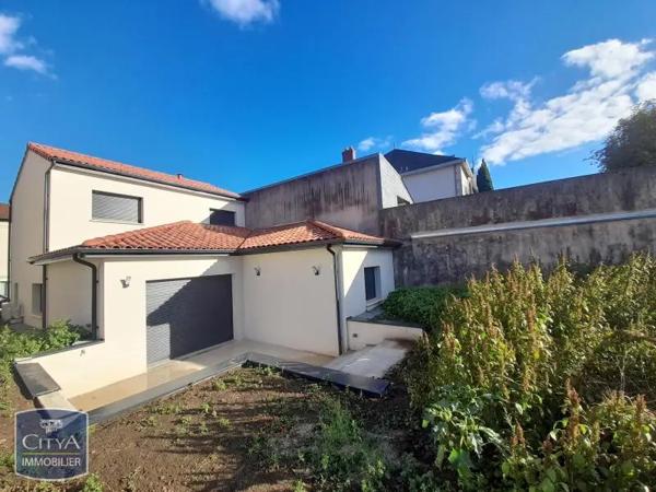 Maison à louer 5 pièces 106m² Limoges (87000)