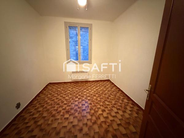 MAISON DE VILLAGE 95M² AVEC STUDIO DE 27M² ET GARAGE 130M²