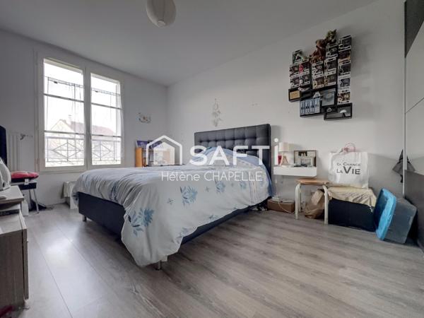 Maison 3ch et un bureau avec jardin et garage