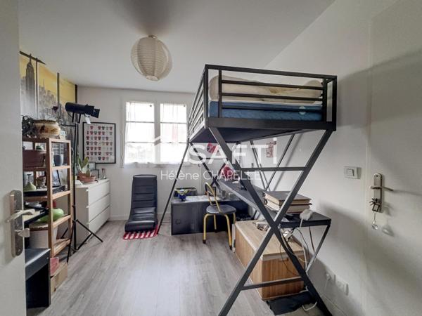 Maison 3ch et un bureau avec jardin et garage