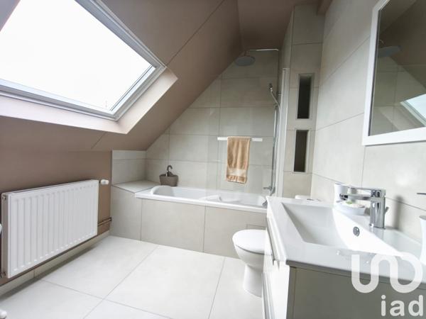 Appartement 4 pièces de 107 m² à Étaples (62630)