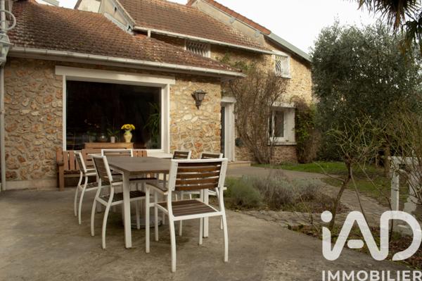 Maison à vendre 14 pièces 298 m² Orgeval
