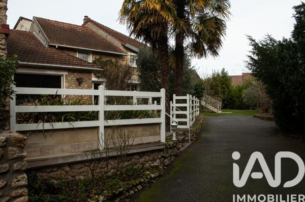 Maison à vendre 14 pièces 298 m² Orgeval