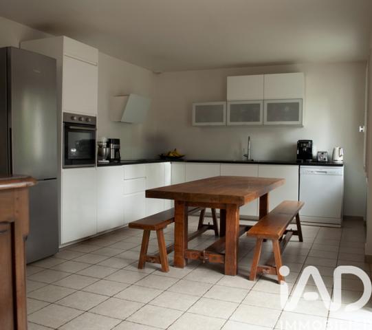 Maison à vendre 14 pièces 298 m² Orgeval