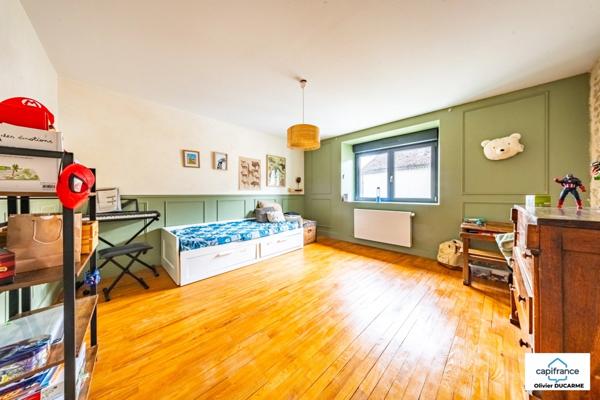 Ensemble immobilier de 180 m² de 9 pièces avec maison de caractère et T2 à AUTREY LES GRAY (70)