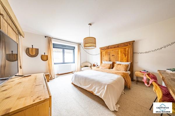 Ensemble immobilier de 180 m² de 9 pièces avec maison de caractère et T2 à AUTREY LES GRAY (70)