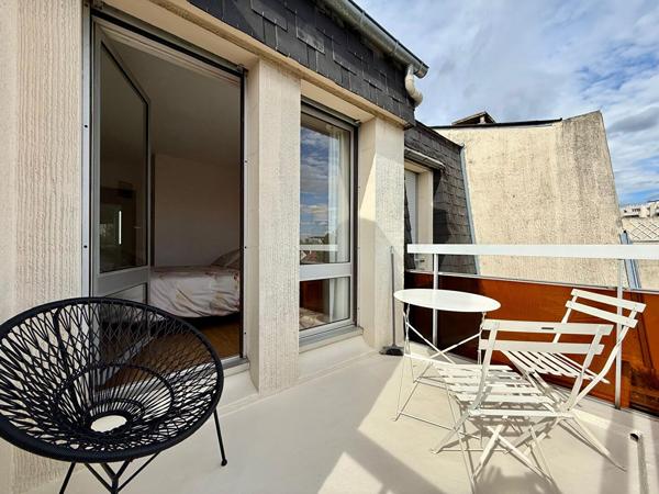 Appartement 2 pièces 50 m² Dernier étage Balcon Box Chatou