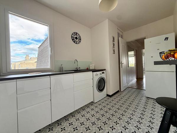 Appartement 2 pièces 50 m² Dernier étage Balcon Box Chatou