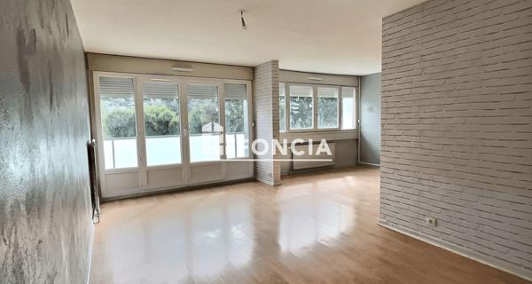 À vendre Appartement 4 pièces 86 m² - Villars 42390