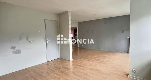 À vendre Appartement 4 pièces 86 m² - Villars 42390