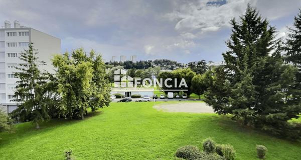 À vendre Appartement 4 pièces 86 m² - Villars 42390