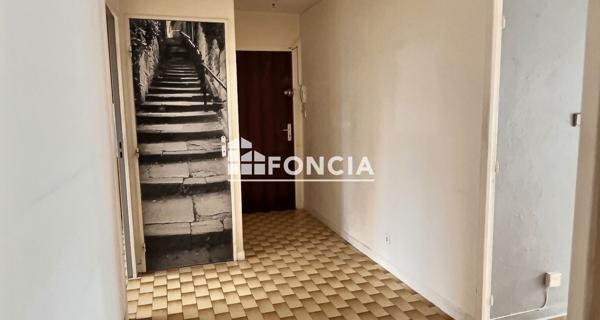 À vendre Appartement 4 pièces 86 m² - Villars 42390