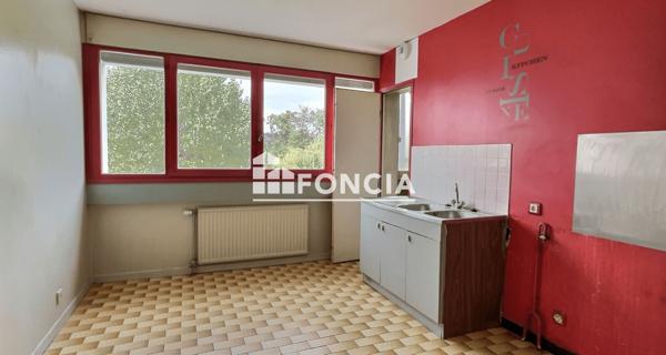 À vendre Appartement 4 pièces 86 m² - Villars 42390