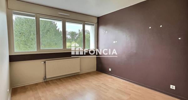 À vendre Appartement 4 pièces 86 m² - Villars 42390