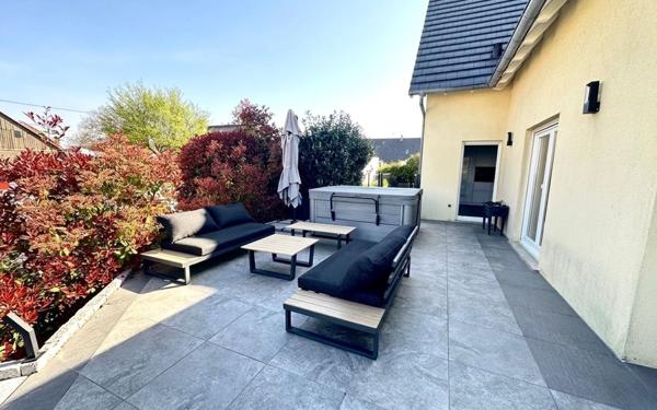 Maison à vendre    6 pièces •  Stutzheim-Offenheim