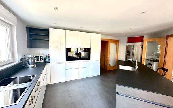 Maison à vendre    6 pièces •  Stutzheim-Offenheim