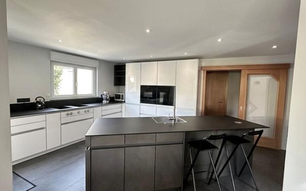 Maison à vendre    6 pièces •  Stutzheim-Offenheim