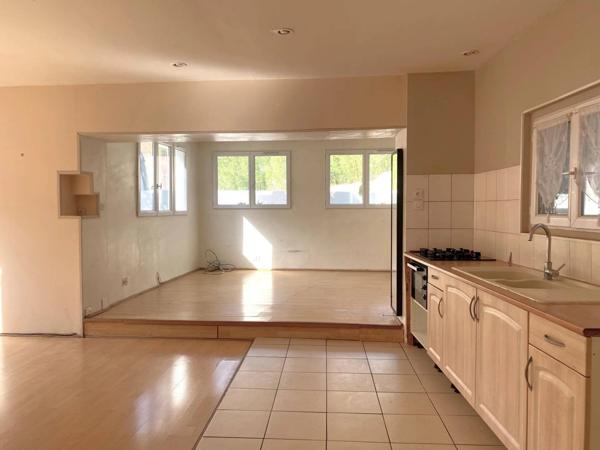 En eXclusivité / Bas de villa - appartement T4 de 93 m² en rez-de-jardin / Toulon Ouest