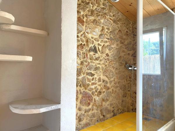 En eXclusivité / Bas de villa - appartement T4 de 93 m² en rez-de-jardin / Toulon Ouest