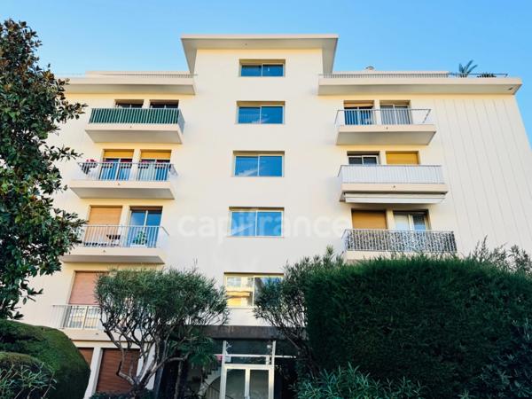 Appartement à vendre grand 4 pièces NICE (06)